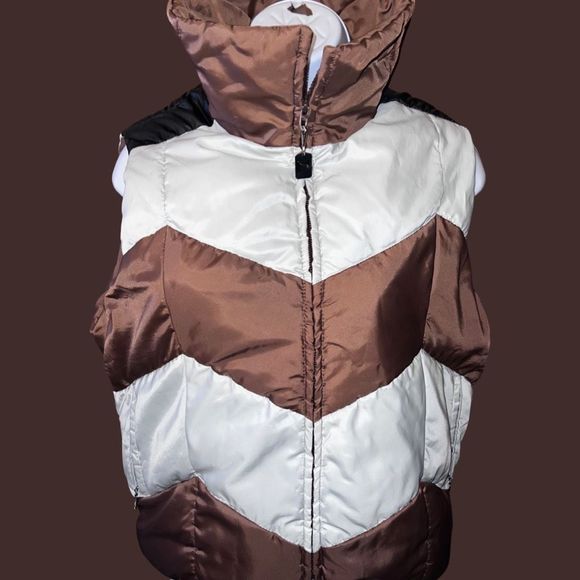 🎿 Vtg Monika Tilley Profile Mens Chevron Black Beige White Stripe Zip Down Vest - Picture 7 of 7